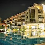 Apartament Menada *