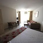 索佐波尔曼纳达公寓 *