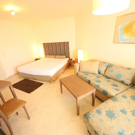 Apartman Menada *